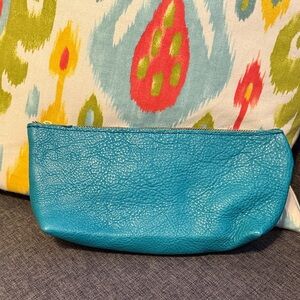 Portland Leather Turquoise Leather Pouch